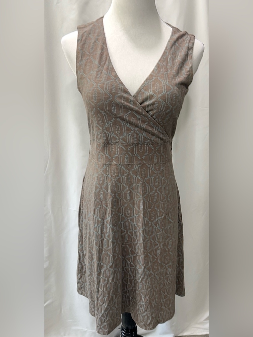 Toad&Co Medium Brown Geoprint Wrap Dress Sleeveless Organic Cotton Blend Pockets